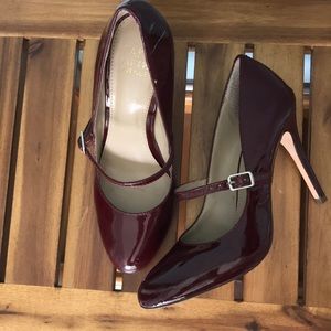Patent red Mary Jane pump